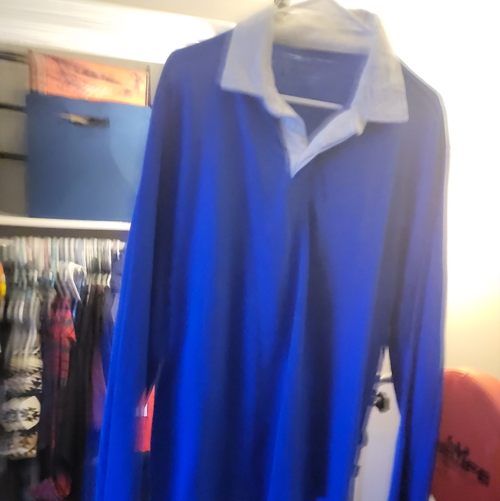 Polo - Picture 2 of 2